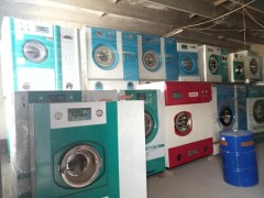山東威海在哪里能買到全套干洗店二手干洗機(jī)