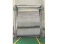 硬質(zhì)快卷門源頭廠家，質(zhì)量可靠，凱億斯門業(yè)一站式服務(wù)